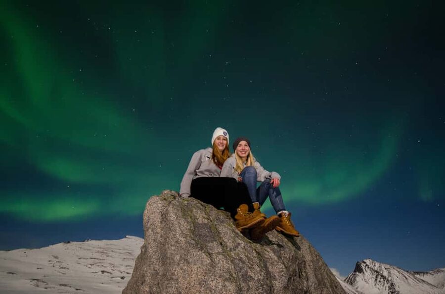 Tromsø: Northern Lights Tour with Professional Photographer - Aurora hunting begins at Magic Ice Bar in Tromsø