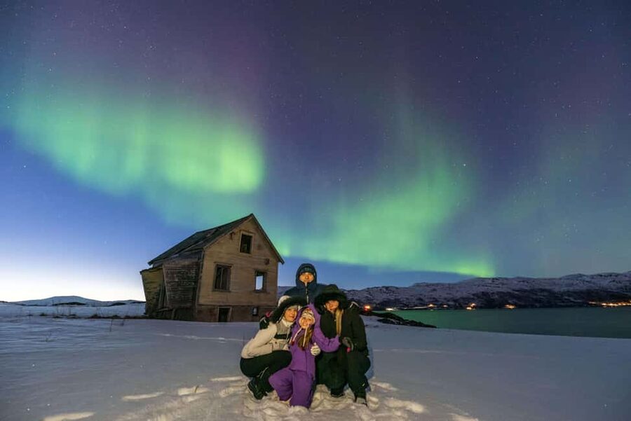 Tromsø: Northern Lights Tour with Professional Photographer - Price and value: is $166 a fair deal?