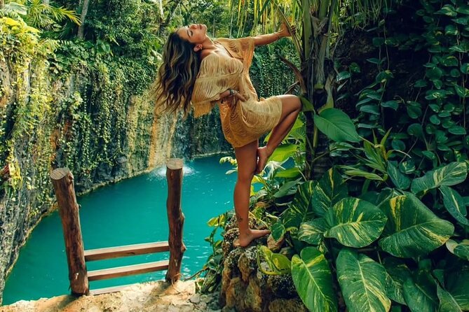 Tulum Essence Art and Photography Tour - Stop 1: Escultura Ven A La Luz for quick, iconic photo time