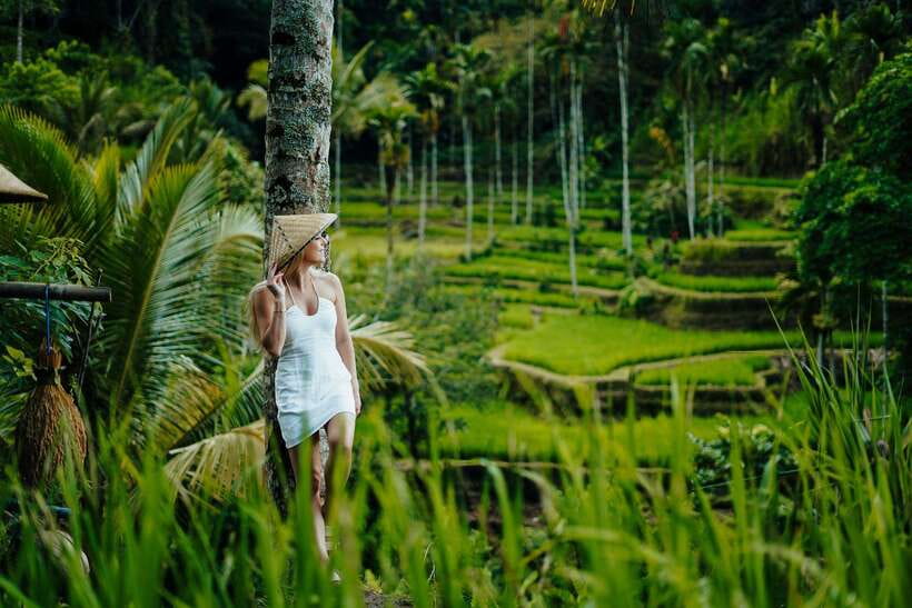 Ubud: Bali Swing hidden waterfall with personal photographer - The Photo Delivery System: Google Drive, Soft Edits, One-Month Access