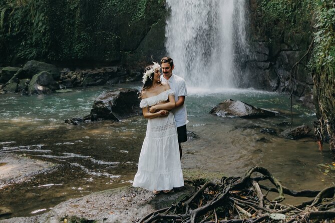 UBUD Instagram Spot Tour with Photographer - Tegalalang rice terrace: the best Ubud angle comes with slippery steps