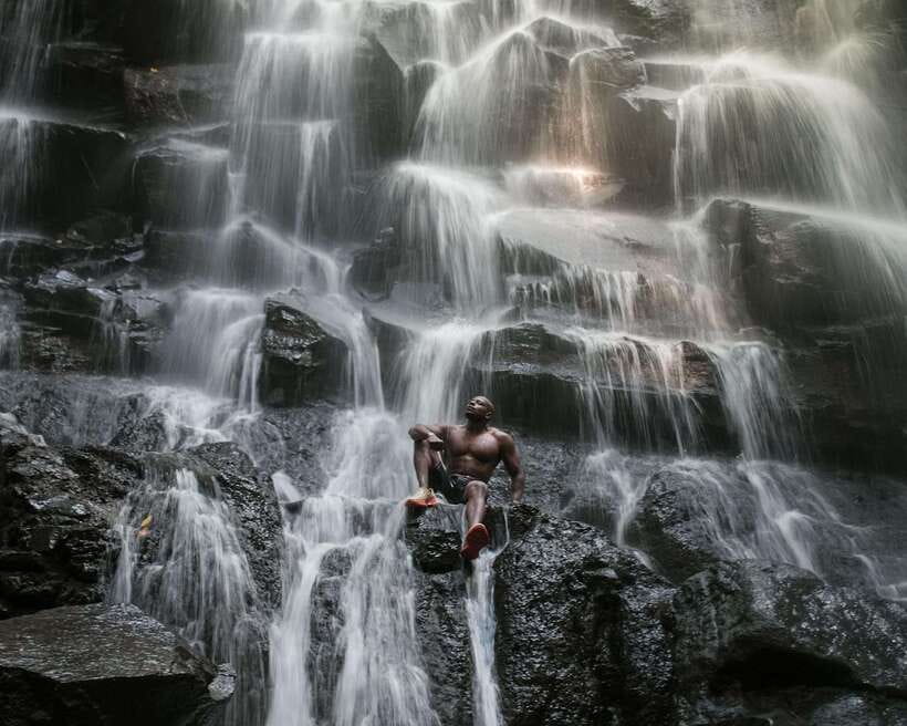 Ubud Tour With Photographer: Waterfalls, Swing & Rice Fields - The private AC car: underrated value in Bali