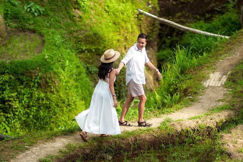 Ubud Tour With Photographer: Waterfalls, Swing & Rice Fields - Two waterfalls, two moods: Kanto Lampo then Tibumana