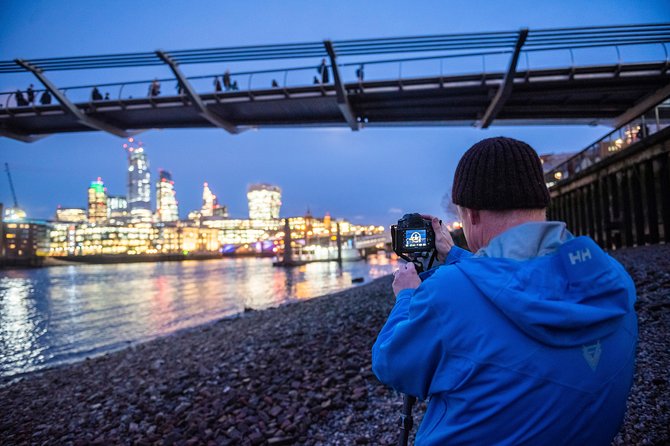 Ultimate introduction to photography in Central London - Slow shutter and storytelling: making motion look intentional