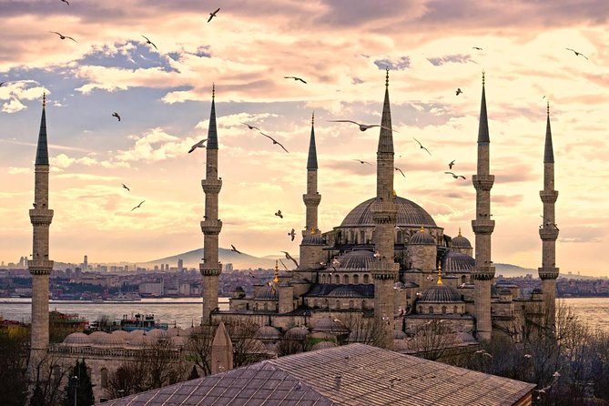 Unforgettable Moments in Istanbul: Photo Shoot for Couples - Key moments that matter