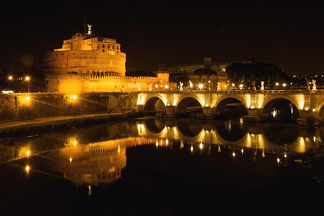 Unique Rome by Night, Photo Tour and Workshop Under the Stars - Starting at St. Angelo Bridge: the reflections that set your mindset