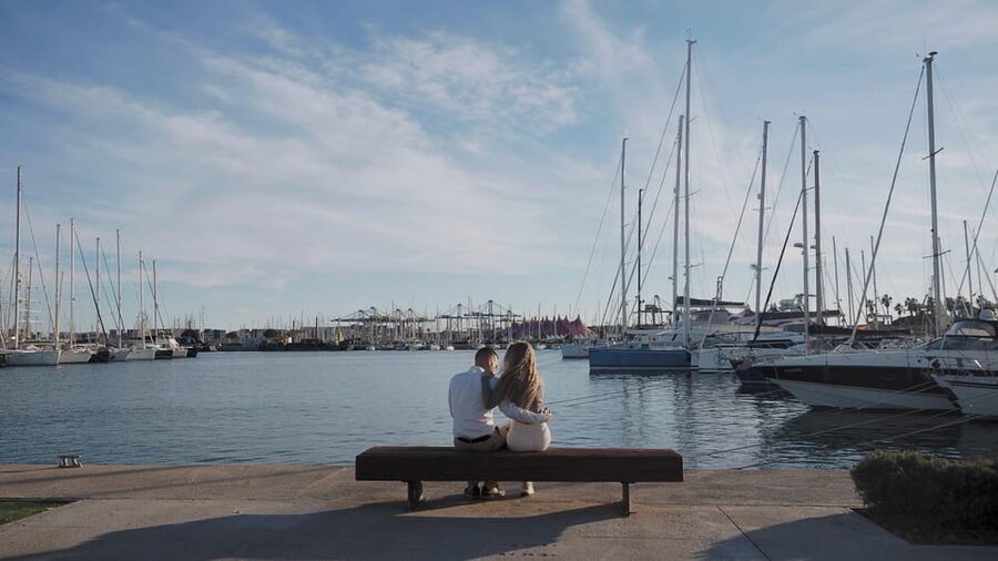 Valencia: Photo shooting at the beach with pro photographer - Key things I’d zero in on