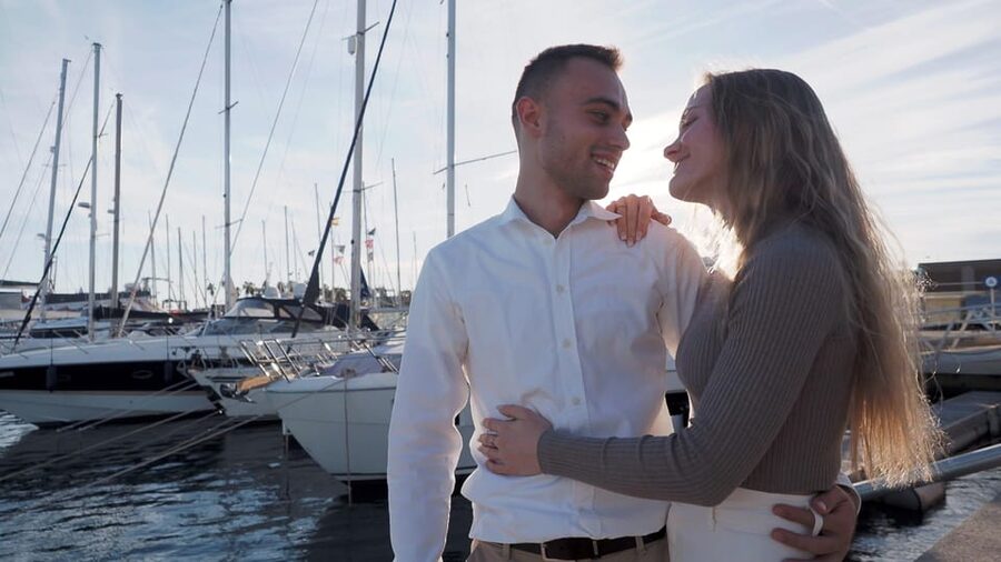 Valencia: Photo shooting at the beach with pro photographer - A 1.5-Hour Private Shoot That Feels Like a Real Vacation