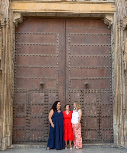 Valencia: Private photo tour at the Ciutat Vella - Key things I’d pay attention to