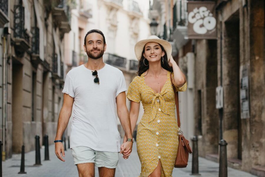 Valencia: Private photo tour at the Ciutat Vella - Who This Photo Tour Fits Best