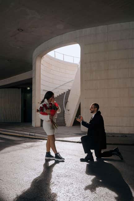 Valencia Private Photoshoot - City of Arts and Sciences stop-by-stop: L’Umbracle, L’Hemisfèric, and L’Ágora