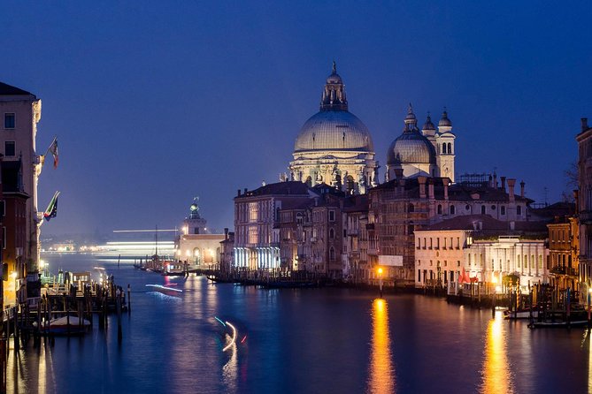 Venice Photography Masterclass - Private Photography Lesson - Stop 4: Ponte dell’Accademia and Seeing Venice from a Different Angle