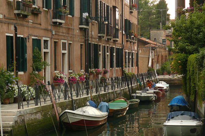 Venice Photography Walking Tour with Private Guide - A photo walk that treats Venice like a classroom
