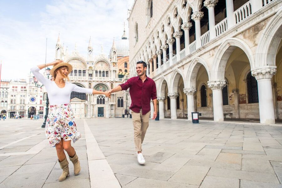 Venice: Photoshoot at Piazza San Marco and the Canals - Your Main Photo Stop in Piazza San Marco (About 45 Minutes)