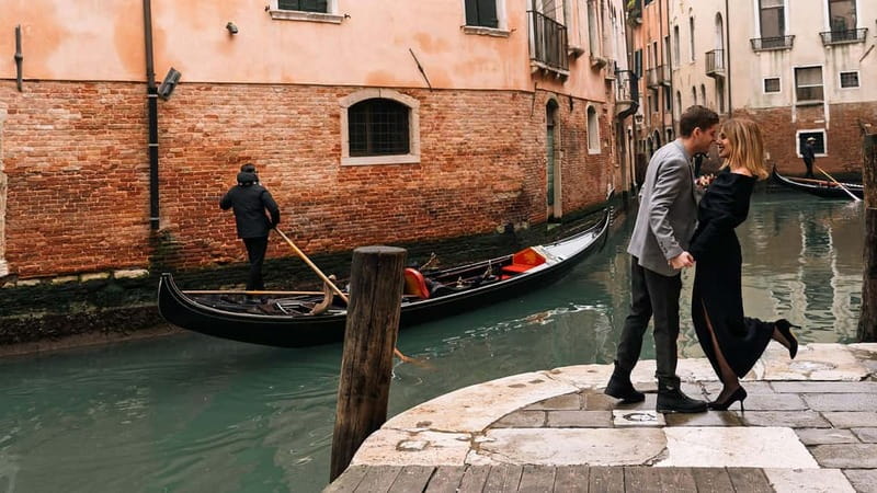 Venice private photo shoot with a local photographer! - How long you should book: 30 minutes vs. 1.5 hours