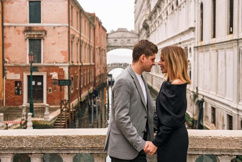 Venice private photo shoot with a local photographer! - Weather in Venice: what flexibility looks like