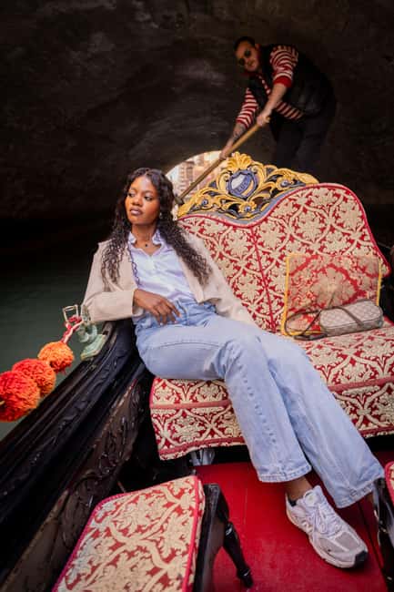 Venice: Private Photoshoot In Gondola - Key takeaways before you go