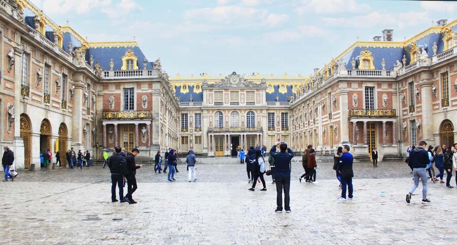 Versailles & Giverny from Paris PRIVATE TOUR with PHOTOSHOOT - Accessibility and comfort: this isn’t an afterthought