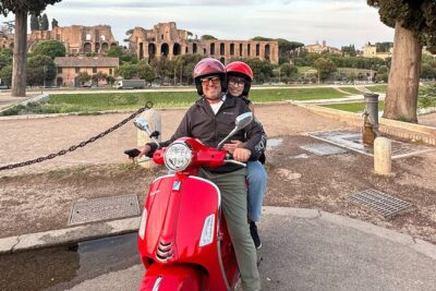 Vespa experience guided by us & Photo shoot - Passing the Altar of Peace, Vittoriano Area, the Colosseum Exterior, and More