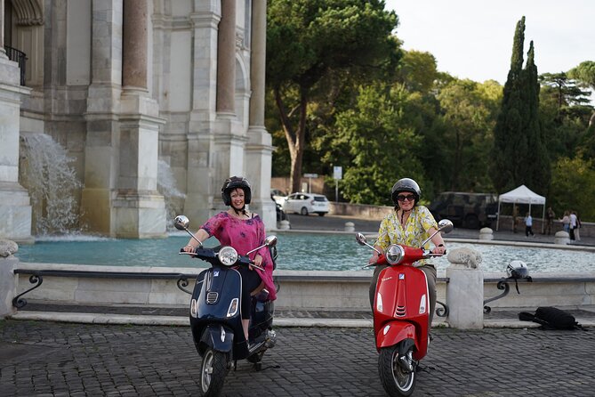 Vespa scooter Journey with Professional Photography - The 30 professional photos: how they change the value