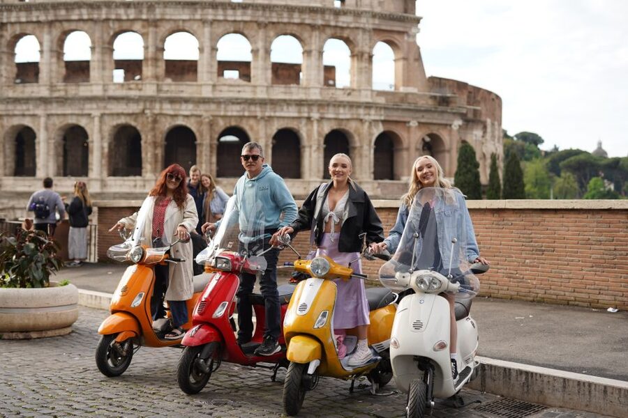 Vespa Tour with Professional Photographer - The Colosseum Stop: Short Time, Big Payoff