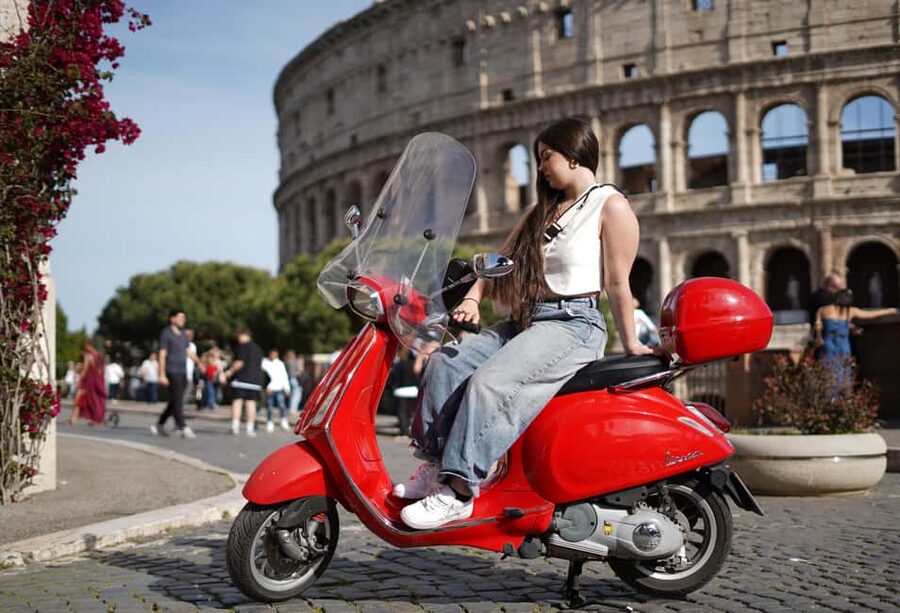 Vespa - Wine and Photography service in Rome - Vespa, wine, and photography: what you’re really buying