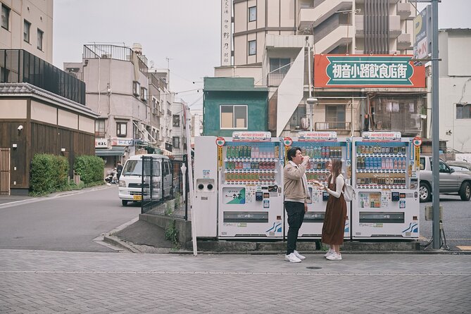 Video + Photo Tour in Tokyo - Shibuya Crossing: neon street fashion with real direction