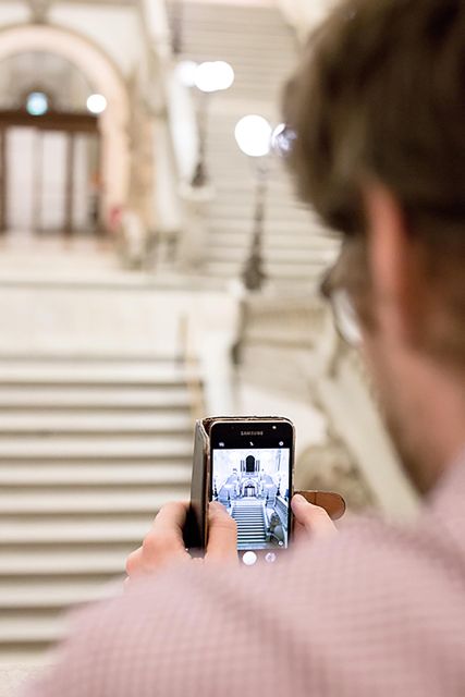 VIENNA AT NIGHT: PRIVATE PHOTO TOUR - Meeting at the University of Vienna: tripod-ready start