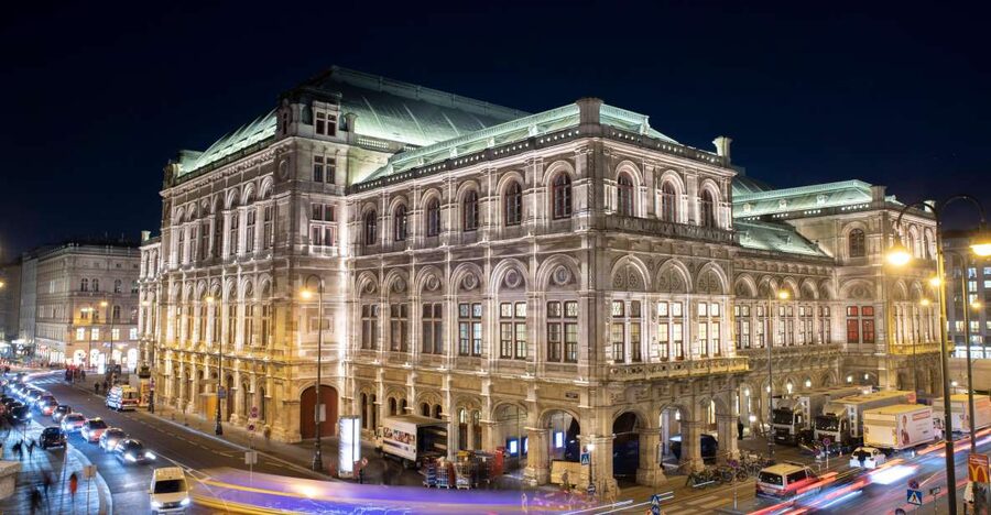 VIENNA AT NIGHT: PRIVATE PHOTO TOUR - Vienna at night is built for photos (that part is real)
