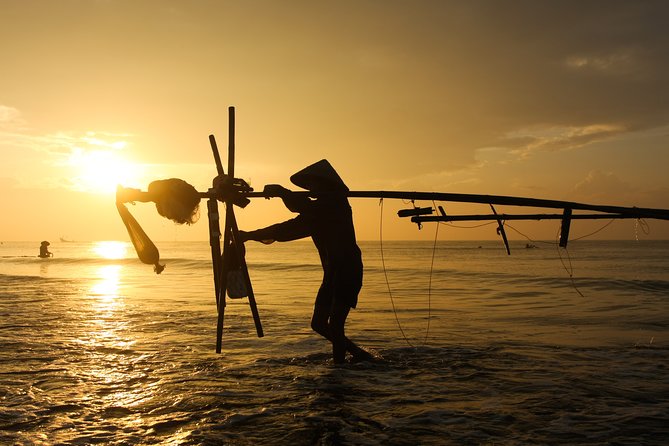 Vietnam Fishing village photography tours - Nam Đinh beach: where the morning work becomes your photo storyline