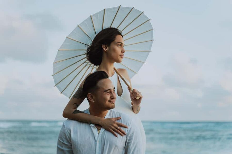 Waikiki : Beach Picnic with Professional Photography! - The picnic spread: premium charcuterie and Hawaii-style pupus