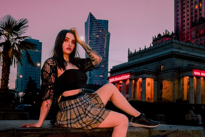 Warsaw Photographer - One Hour 200 Photos - Palace of Culture and Science: a clean contrast