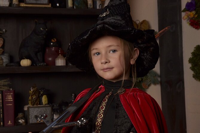 Witch Costume Photo Shoot - Witch Cottage theatrical set - How to nail your poses without feeling awkward