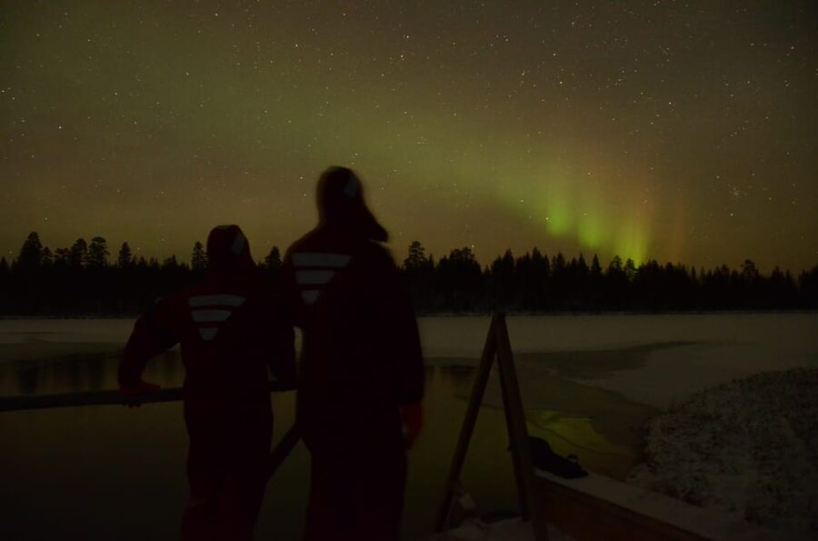 Ylläs: Seeking Northern Lights Photo Tour - The 4-hour flow: driving, spot-hopping, and photo time