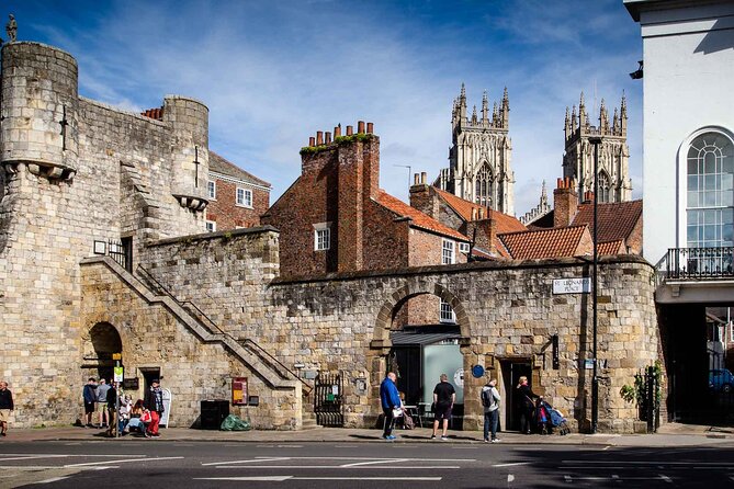 York 3-Hour Photography Walking Tour - Fossgate and Snickleways: Small Details, Big Payoff
