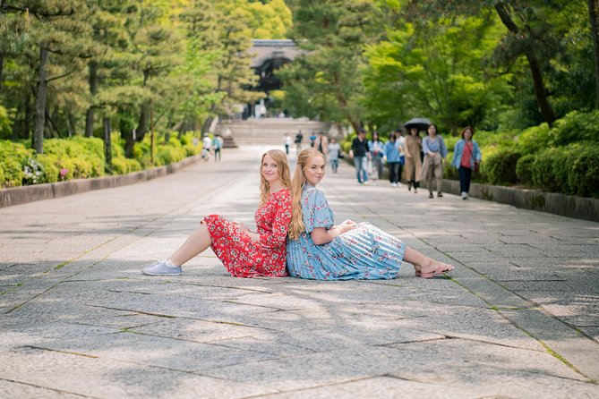 Your Private Vacation Photography Session In Kyoto - Stop 5: Yasaka Shrine and flexible routing for your perfect Kyoto set
